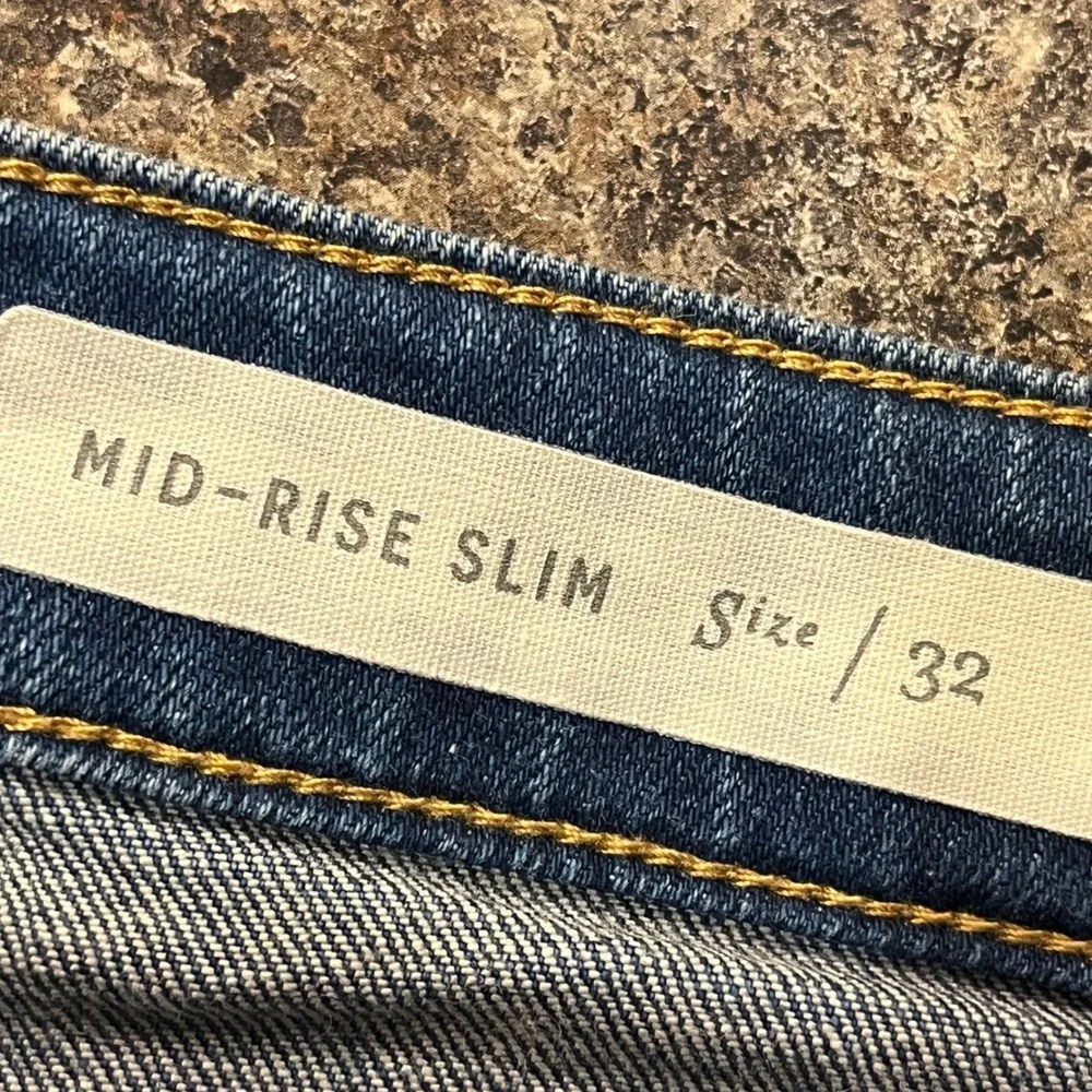 Pilcro Anthropologie Mid Rise Slim Denim Shorts Size 32 Cuffed Raw Hem - Picture 7 of 10